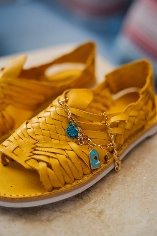 LOLA Y TULA Yellow Leather Pachuco Huarache