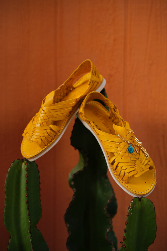 LOLA Y TULA Yellow Leather Pachuco Huarache